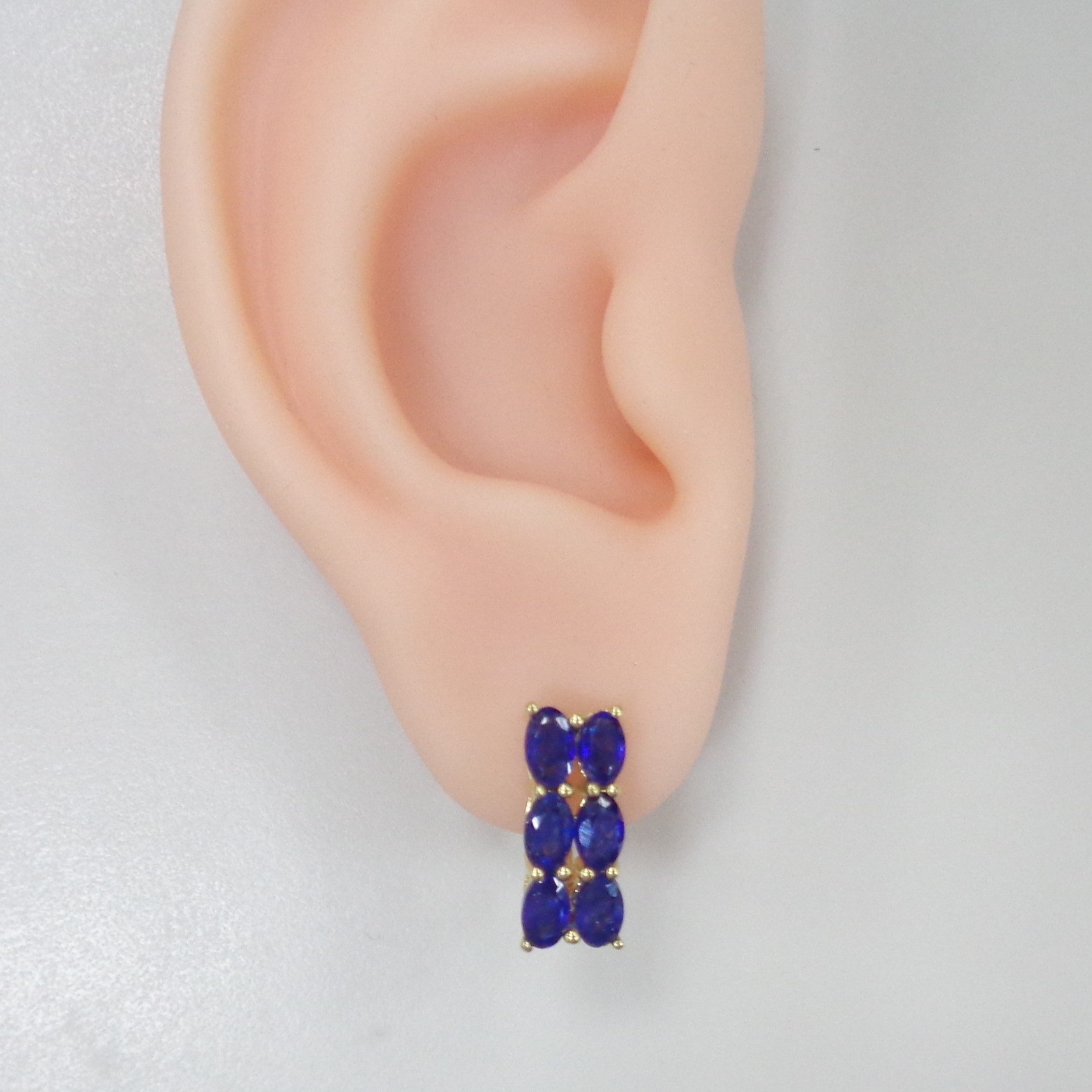 Серебряные серьги с сапфирами